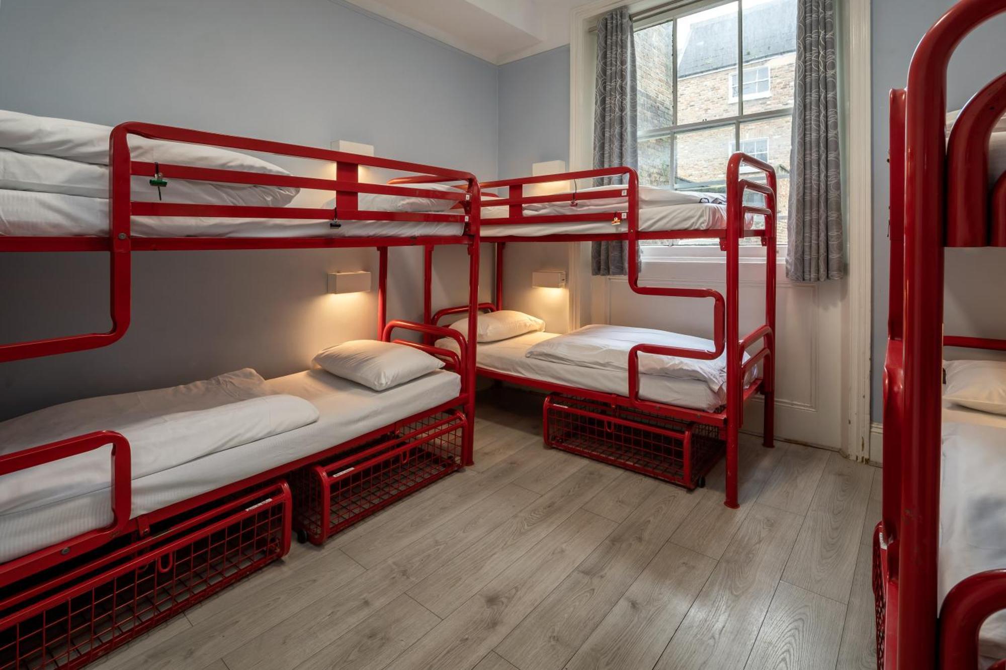 Astor Kensington Hostel Лондон Экстерьер фото